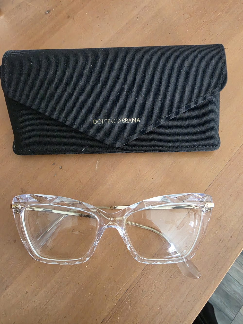 DG glasses